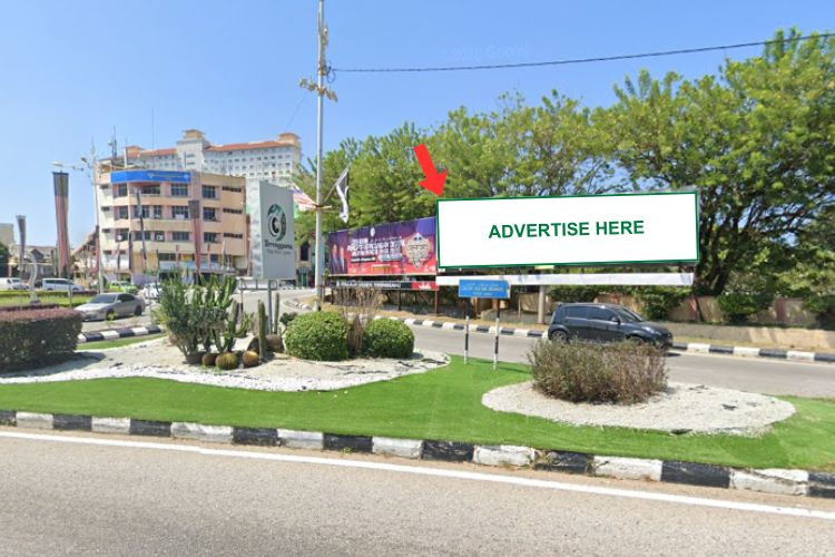 1 Panel Free Standing Billboard at Roundabout Batu Bersurat / Jalan Sultan Mahmud, Kuala Terengganu, Terengganu