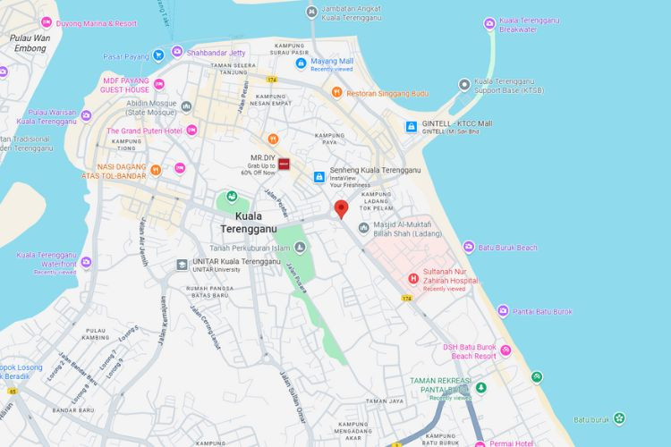 Roundabout Batu Bersurat / Jalan Sultan Mahmud, Kuala Terengganu, Terengganu