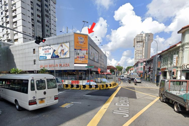 1 Panel Vertical Frontlit Billboard at Jalan Besar, Rochor, Central Region (attached to Jalan Besar Plaza [A])