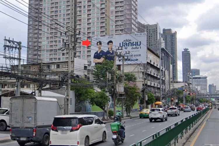 1 Panel Horizontal Classic Billboard Billboard at Phetchaburi Road, North Thonglor Intersection, Huai Khwang, Bangkok