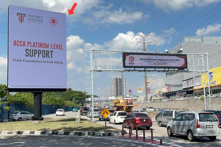 1 Panel Vertical Digital Screen Billboard at ESWL Highway, Kuala Lumpur (Taman Connaught)