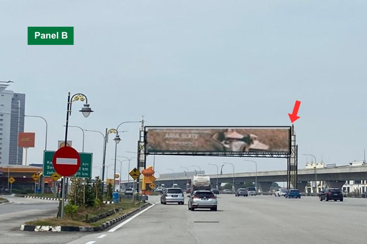 Giant Gantry Billboard at NSE Highway KM309.7, Sungai Besi - Seremban, Seri Kembangan, Selangor (after Plaza Tol Sungai Besi)