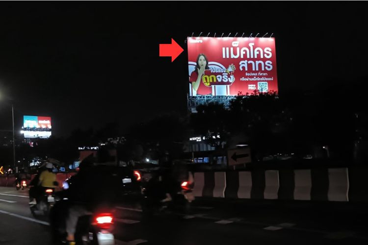 Narathiwat Rajanakarin Road (in front of Makro Sathorn), Bangkok, Bangkok