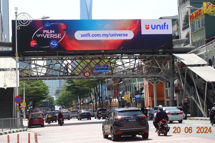 orizontal Digital Overhead Bridge Billboard at Jalan Tun Sambathan, KL Sentral, Kuala Lumpur