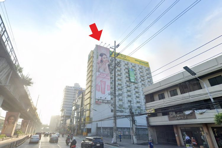 1 Panel Vertical Wall-Mounted Billboard at 1107 Epifanio de los Santos Ave, Project 7, Quezon City, Metro Manila (Across SM North EDSA)