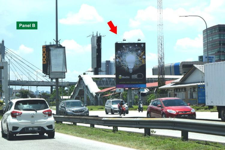 Vertical Minipole Billboard at Federal Highway KM28, Petaling Jaya, Selangor (near KTM Seri Setia)