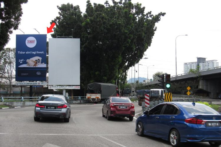 1 Sided Vertical Minipole Billboard at Roundabout Kepong / Jalan Kuching / Jalan Kepong, Kuala Lumpur (near Sungai Mas Plaza)