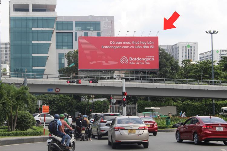 1 Panel Horizontal Unipole Billboard at 60c Truong Son, Tan Binh, Ho Chi Minh City (located directly opposite the exit of Tan Son Nhat International Airport)