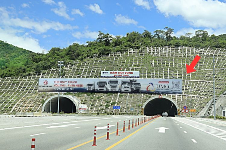 1 Sided Horizontal Iron Frame Panel Billboard at Entrance of Nui Vung tunnel, Khanh Hoa (Location 1)