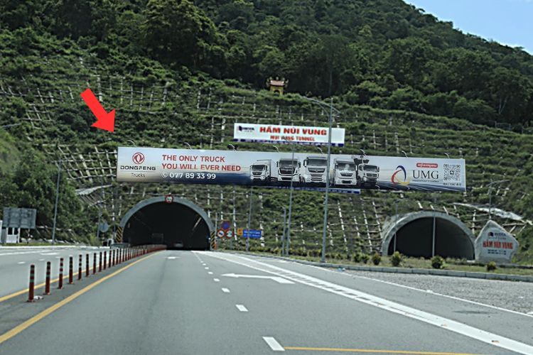d Horizontal Iron Frame Panel Billboard at Entrance of Nui Vung tunnel, Lam Dong (Location 2)