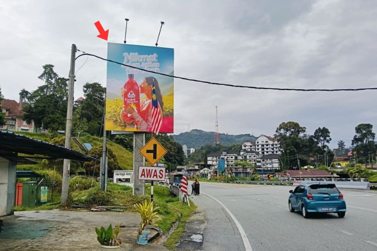 Vertical Minipole Billboard at Tanah Rata, Cameron Highlands, Pahang