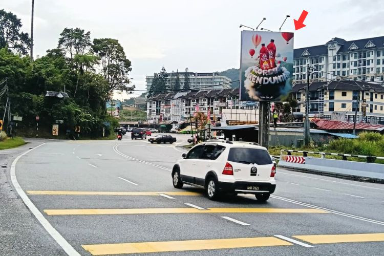 1 Sided Vertical Minipole Billboard at Tanah Rata, Cameron Highlands, Pahang (B)