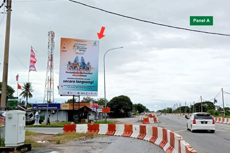 Vertical Minipole Billboard at Jalan Tunku Abdul Rahman / Jalan Kangar, Alor Setar, Kedah