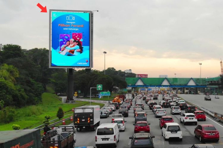 1 Sided Vertical Digital Screen Billboard at NKVE KM0.9, Damansara Toll Plaza, Petaling Jaya, Selangor