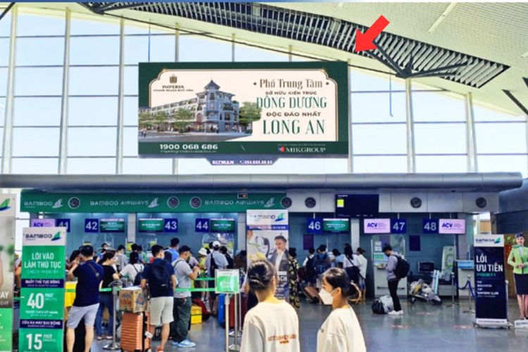 1 Sided Horizontal LED Wall Cladding Billboard at Da Nang International Airport, Da Nang City (Bamboo Airways check-in counter)