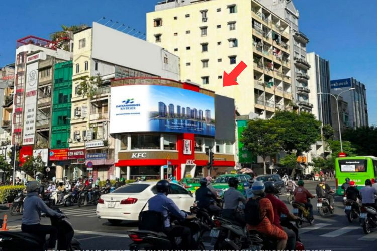 1 Sided Horizontal Digital Screen Billboard at 78 Le Lai, Ho Chi Minh City (Le Lai - Nguyen Thi Nghia Intersection)