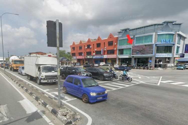 1 Panel Horizontal Digital Screen Billboard at Jalan Taiping, Parit Buntar, Perak (beside Petron Parit Buntar)