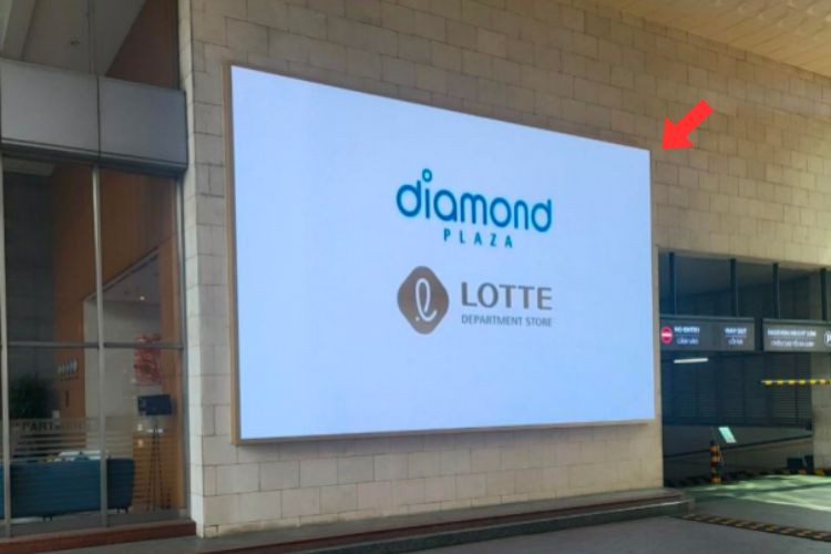 1 mặt màn hình LED tại 34 Lê Duẩn, Quận 1, Bến Nghé, TP. Hồ Chí Minh (Diamond Plaza)