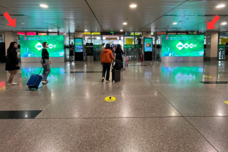 2 Panel Horizontal Digital Screen Billboard at Tan Son Nhat International Airport, Ho Chi Minh City (Domestic Arrival Exit)
