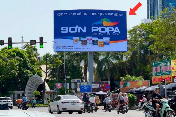 Vertical Unipole Billboard at 43 Nguyen Chi Thanh, Thanh Xuan District, Ha Noi City (VTV)