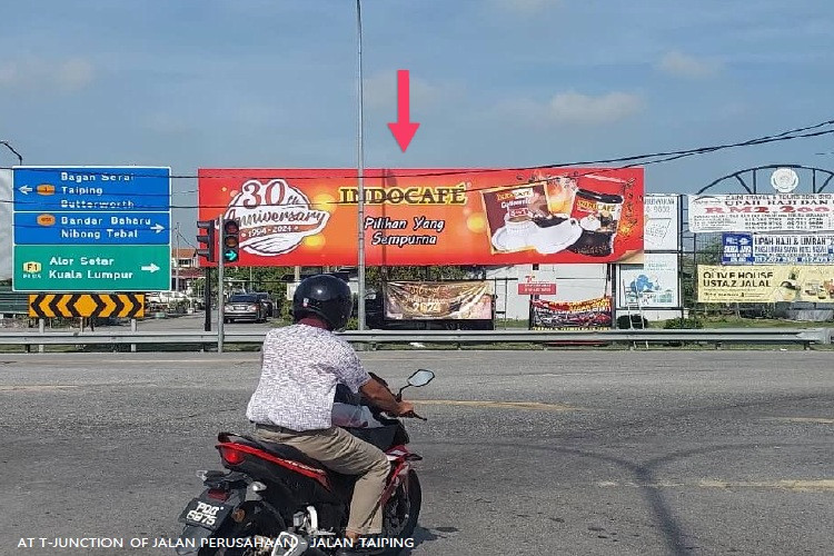 1 Panel Free Standing Billboard at Jalan Perusahaan / Jalan Taiping, Parit Buntar, Perak (near Petronas Station Parit Buntar)