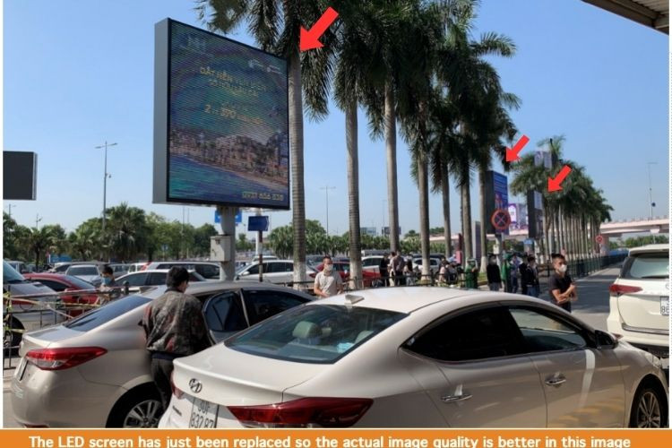 4 Panel Airport LED Screen Billboard at Noi Bai Airport, Ha Noi City (Arrival Hall Domestic Terminal)