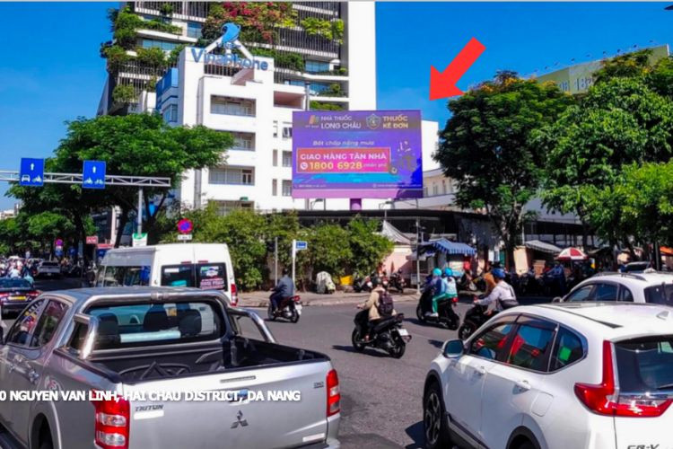 1 Sided Horizontal LED Unipole Billboard at 50 Nguyen Van Linh, Hai Chau District, Da Nang City