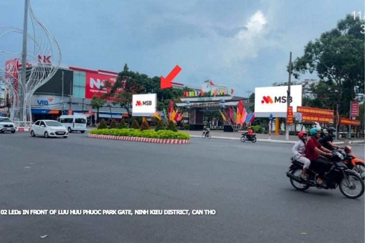 1 Panel Horizontal LED Unipole Billboard at Luu Huu Phuoc Park, Ninh Kieu District, Can Tho City (Left Side)