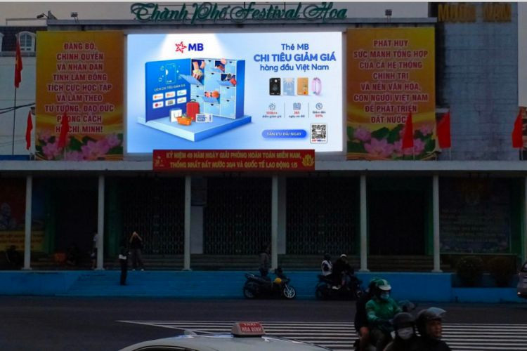 Horizontal LED Digital billboard Billboard at Da Lat Night Market, Lam Dong