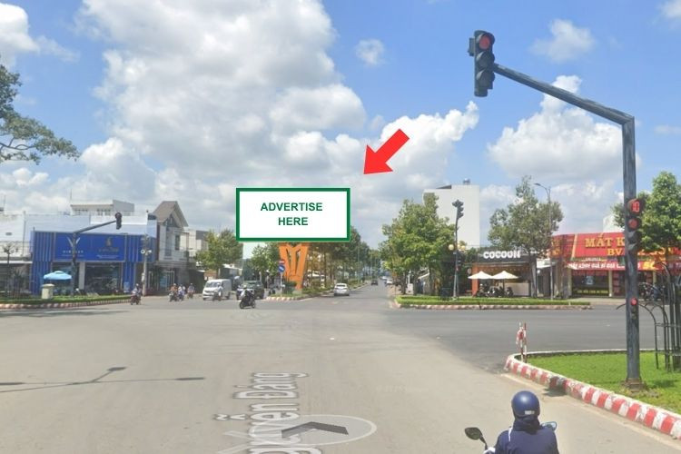Horizontal LED Unipole Billboard at Nguyen Dang Intersection, Nguyet Hoa Ward, Vinh Long