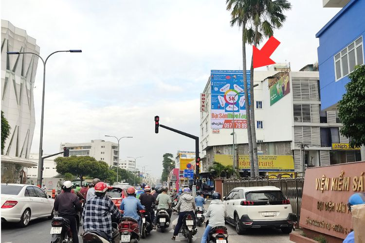 1 Panel Vertical Wallscape Billboard at 197A Hoang Van Thu Street, Gia Dinh Ward, Ho Chi Minh City