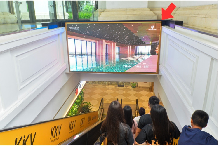 Biển quảng cáo LED màn hình dạng ngang, 1 mặt, tại số 72A Nguyễn Trãi, phường Khương Đình, TP. Hà Nội (Vincom Mega Mall Royal City).