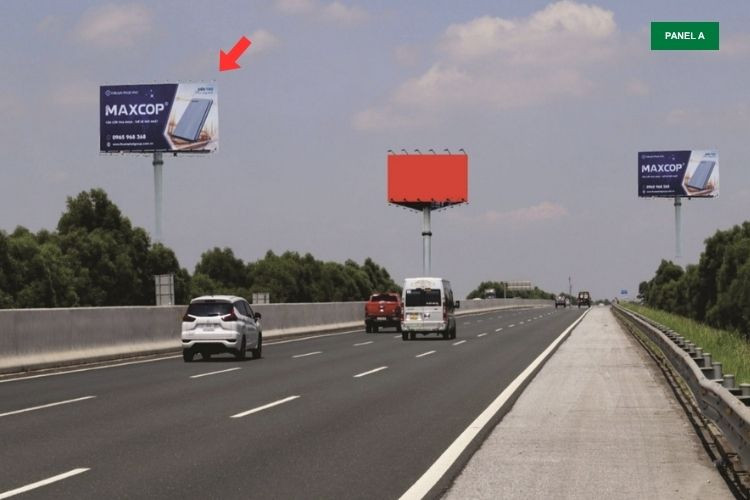 Horizontal Unipole Billboard at Km30 + 200, An Thi, Hung Yen (Left side)