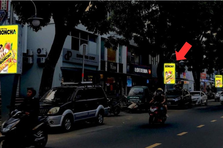 Night view - LED Column Cladding Billboard tại Pham Van Nghi Street, Tan Hung Ward, Ho Chi Minh City (Sky Garden Apartment Food Street)