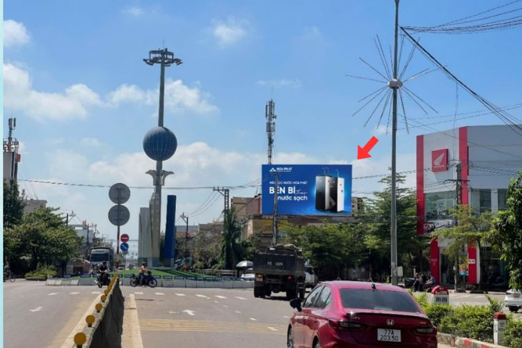 Horizontal Wall-mounted Pano Billboard at Central Roundabout of Dap Da Town, An Nhon, Gia Lai