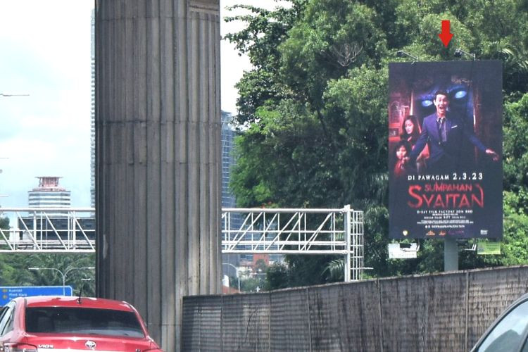 1 Sided Vertical Minipole Billboard at Federal Highway, Petaling Jaya, Selangor