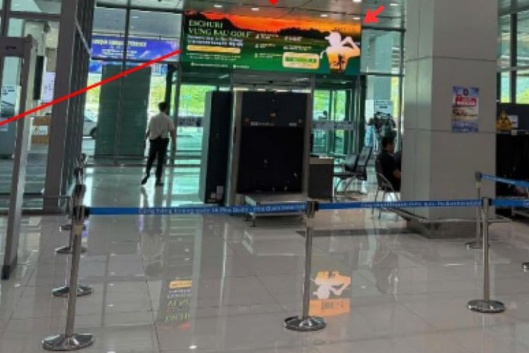 1 Panel Horizontal Airport LED Screen Billboard at Phu Quoc International Airport, Phu Quoc, An Giang (Above the exit doors of the International Arrivals Terminal)