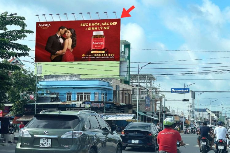 Day view - Horizontal Wallscape Billboard at 7 Nguyen Chi Thanh, Long Hoa Ward, Tay Ninh