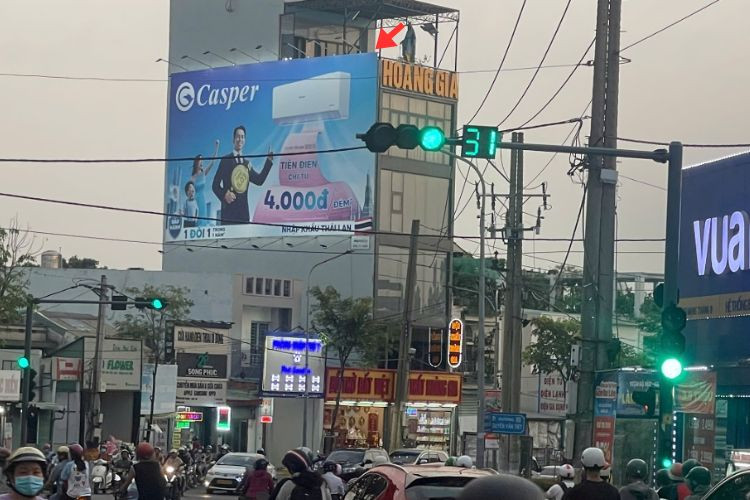 1 Panel Horizontal Wallscape Billboard at 326 Cach Mang Thang 8, Thu Dau Mot Ward, Ho Chi Minh City