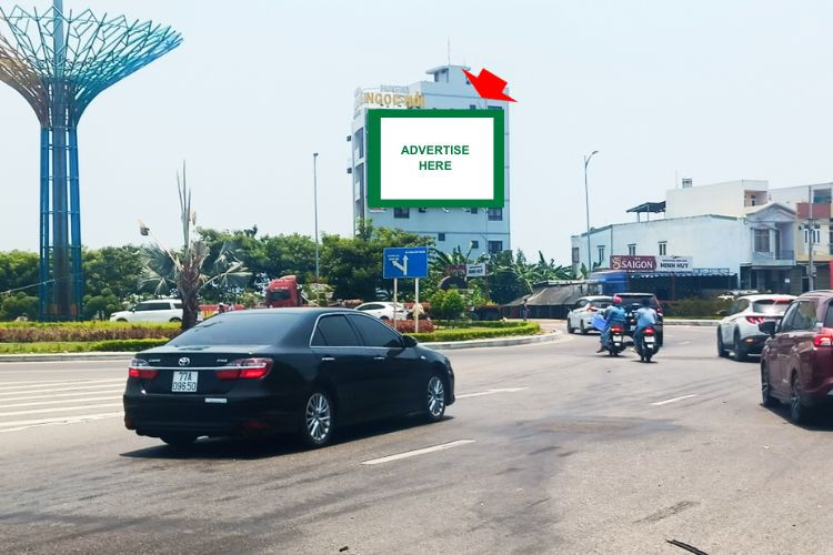 1 Panel Horizontal Wallscape Billboard at 02 Ngoc Hoi, Quy Nho Ward, Gia Lai (Dong Da Roundabout)