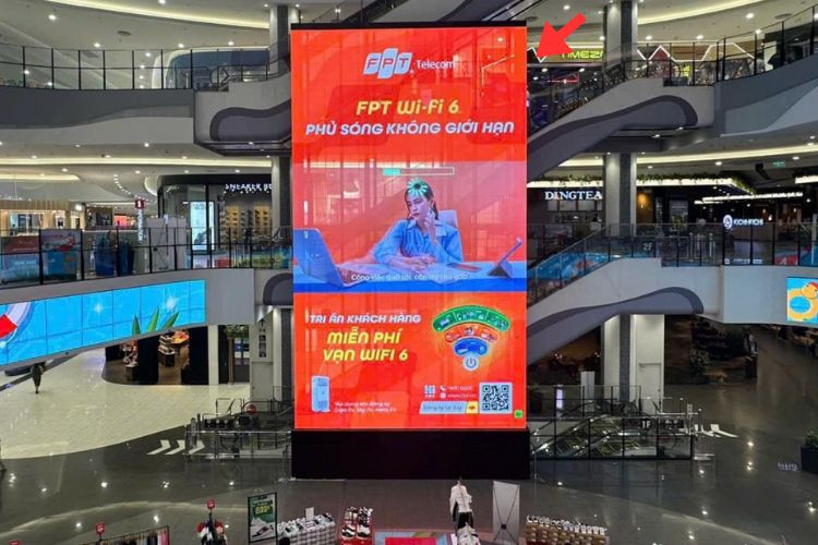 1 Panel Vertical LED Screen Billboard at Aeon Mall Ha Dong, Tay Mo Ward, Ha Noi City (Main hall of the shopping mall)
