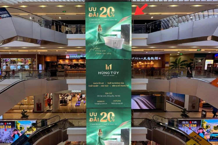 Vertical LED Screen Billboard at Vincom Center Metropolis, Ngoc Ha Ward, Ha Noi City (Main hall of the mall)