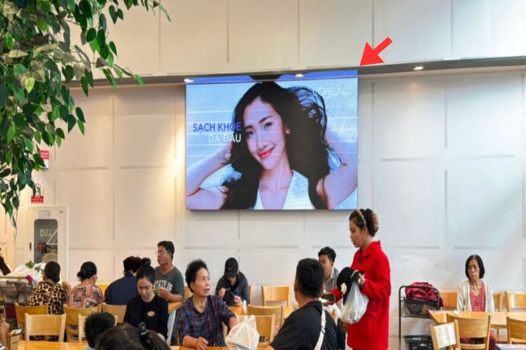 18 Panel Horizontal LCD Billboard at Aeon Mall Hai Phong, Le Chan Ward, Hai Phong City