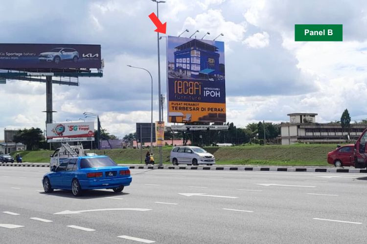 Vertical Minipole Billboard at Jalan Sultan Azlan Shah, Ipoh, Perak