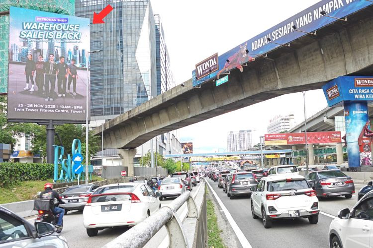 1 Panel Vertical Digital Screen Billboard at Federal Highway, Kuala Lumpur (opposite Bangsar South)