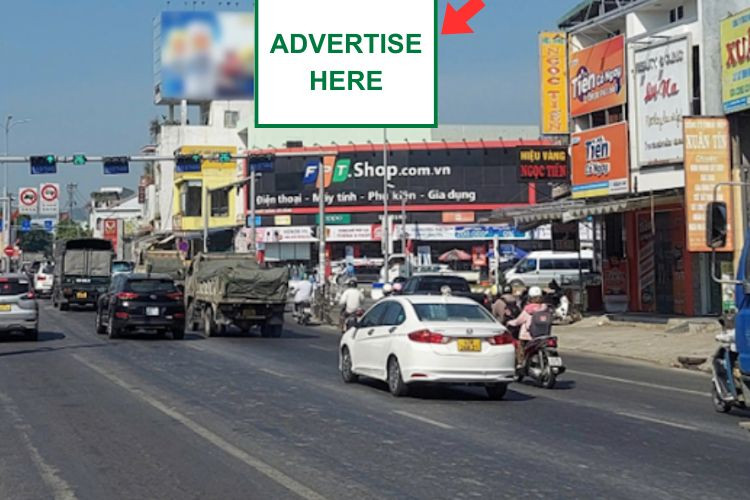 1 Panel Horizontal Wall-mounted Pano Billboard at 188 Ton Duc Thang, Hoa Khanh Ward, Da Nang City (FPT Shop)