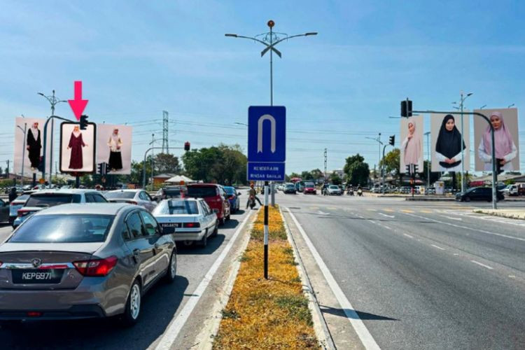 1 Panel Vertical Digital Screen Billboard at Jalan Gangsa / Sultanah Bahiyah Highway, Alor Setar, Kedah