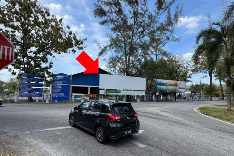 1 Panel Free Standing Billboard at Jalan Kuala Muda, Langkawi, Kedah