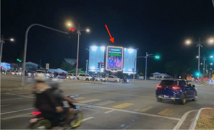 Vertical Digital Screen Billboard at Jalan Gangsa / Sultanah Bahiyah Highway, Alor Setar, Kedah