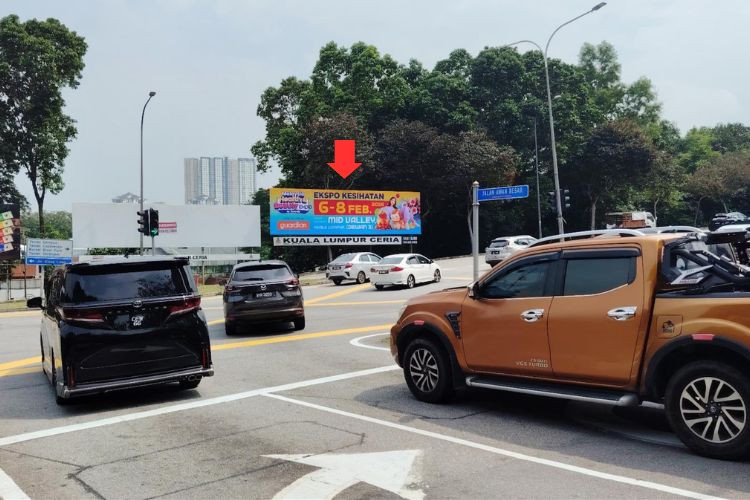1 Panel Free Standing Billboard at Jalan Gembira / Jalan Awan Besar, Kuala Lumpur (near Pearl Point Mall)